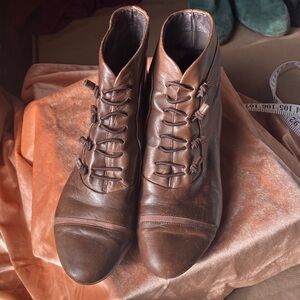 Camper booties vintage style